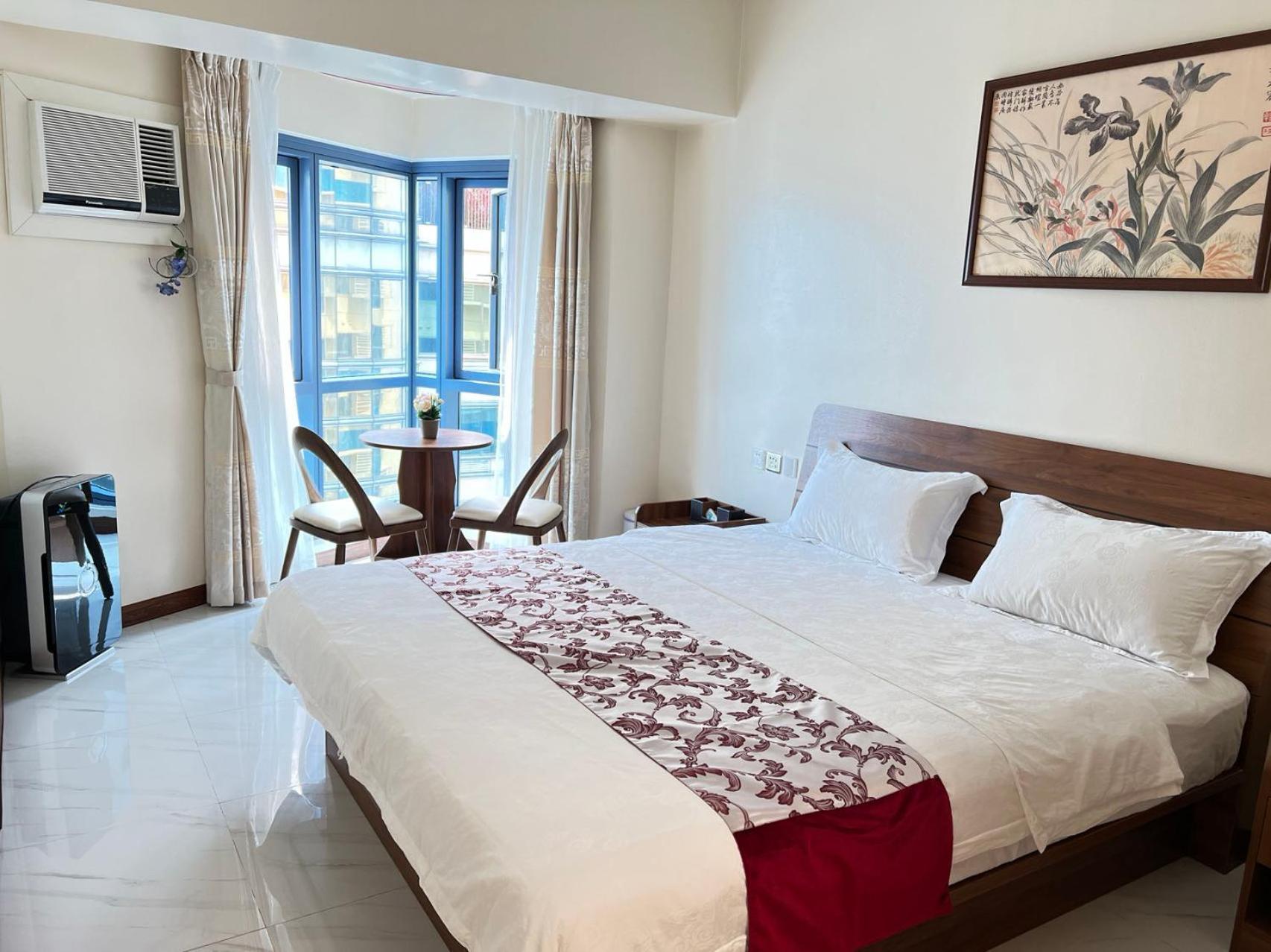 Grand Riviera Suites Manila Exterior photo