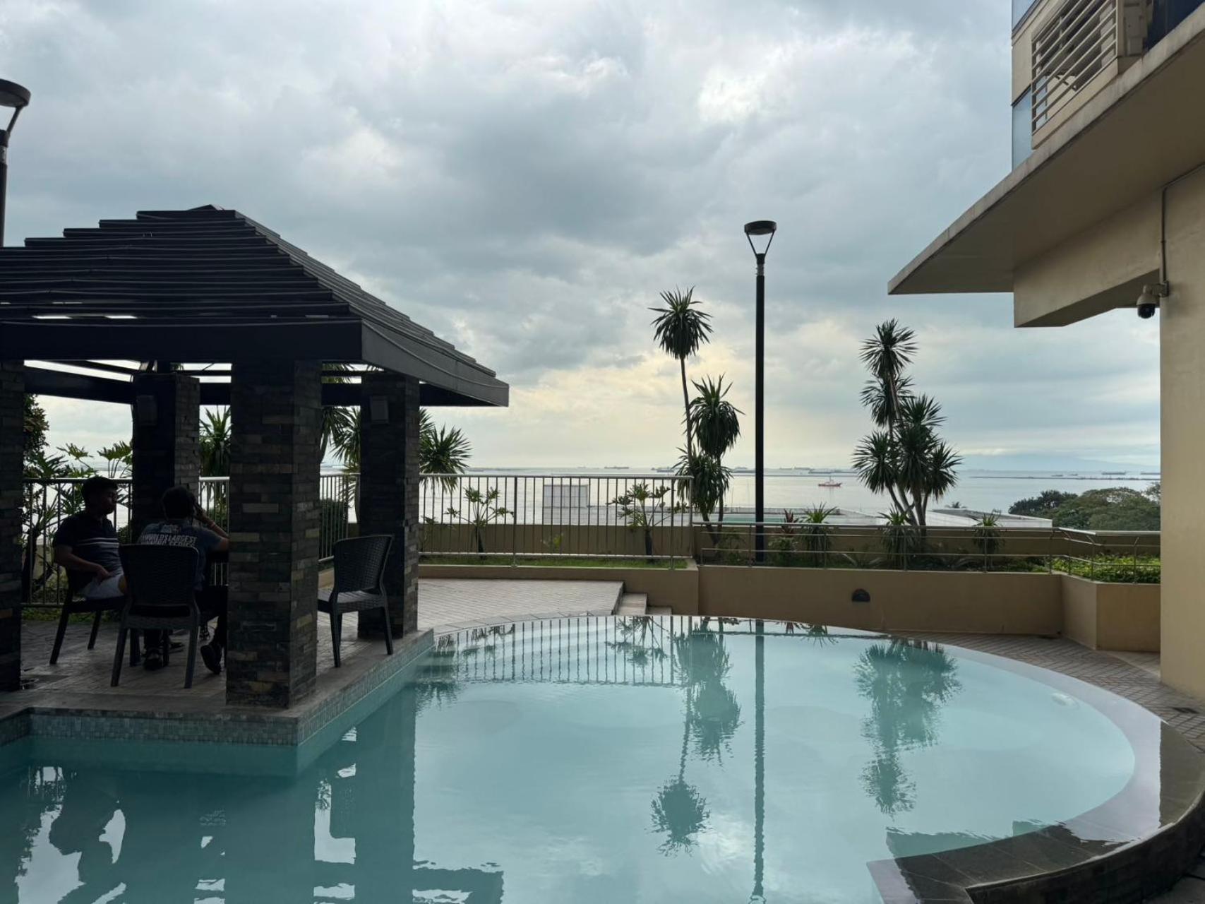 Grand Riviera Suites Manila Exterior photo